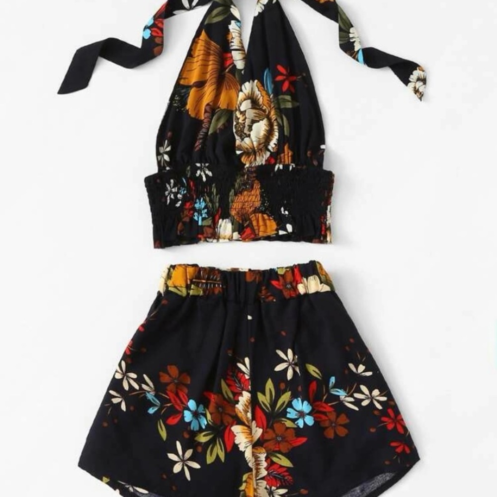 Dark Blue Boho flower around the neck top and shorts L